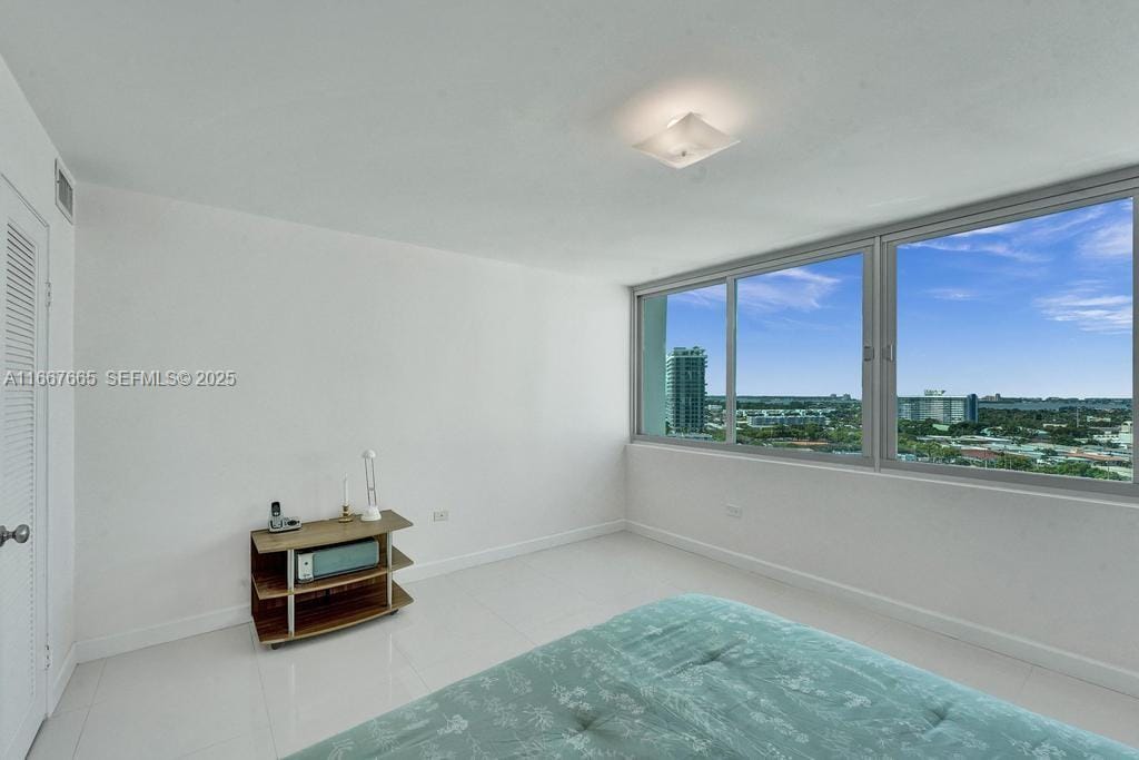 7135 Collins Avenue 1723, Miami Beach, FL 33141 photo 13