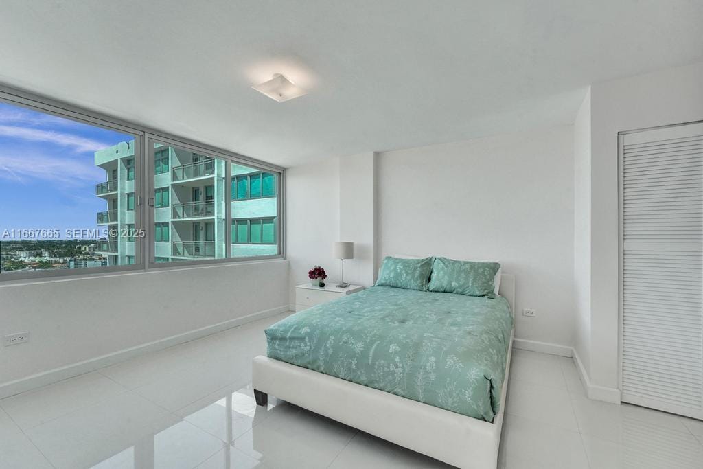 7135 Collins Avenue 1723, Miami Beach, FL 33141 photo 14