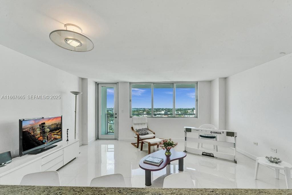 7135 Collins Avenue 1723, Miami Beach, FL 33141 photo 5
