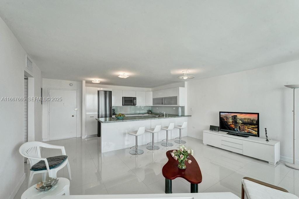 7135 Collins Avenue 1723, Miami Beach, FL 33141 photo 7