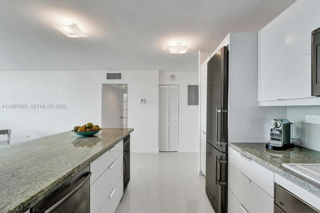 7135 Collins Avenue 1723, Miami Beach, FL 33141 photo 9