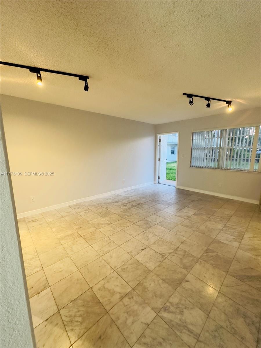 6191 SW 37th Street 110 — photo 8