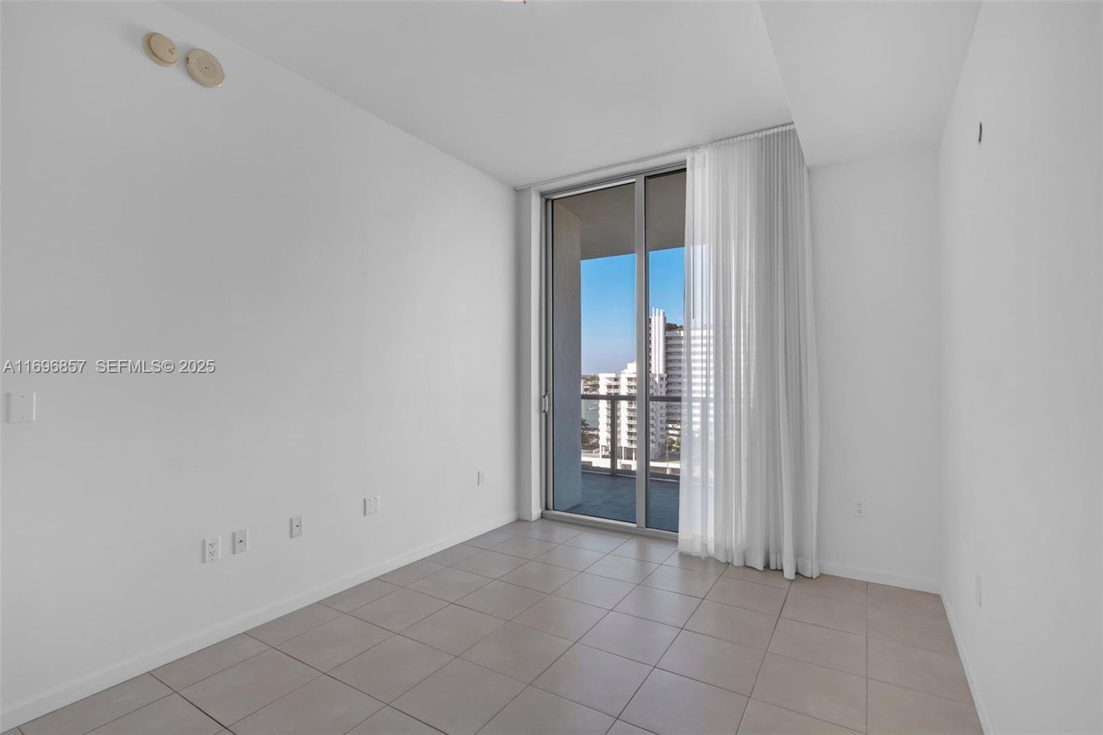7930 East Drive 1107, North Bay Village, FL 33141 photo 13
