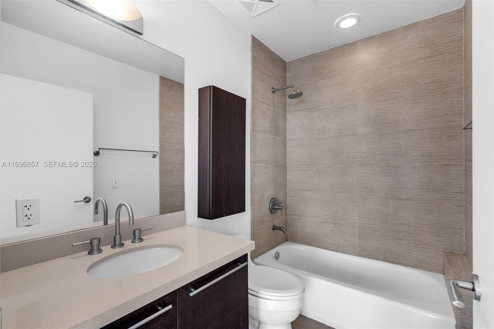 7930 East Drive 1107, North Bay Village, FL 33141 photo 18