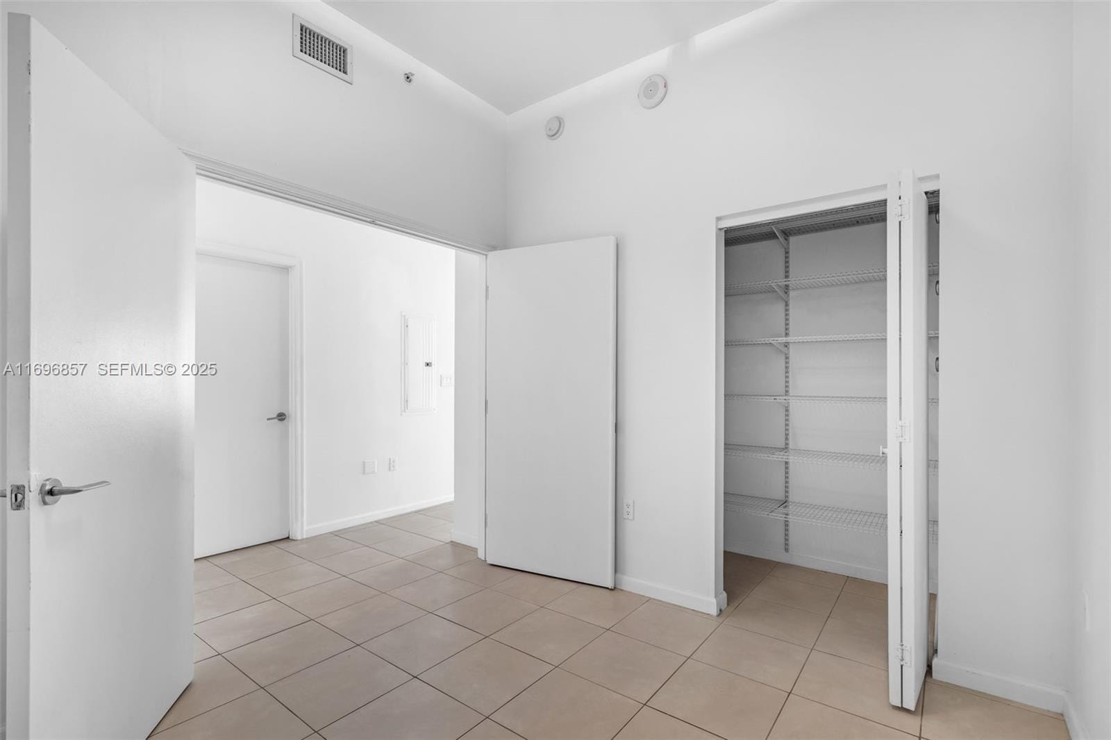7930 East Drive 1107, North Bay Village, FL 33141 photo 23