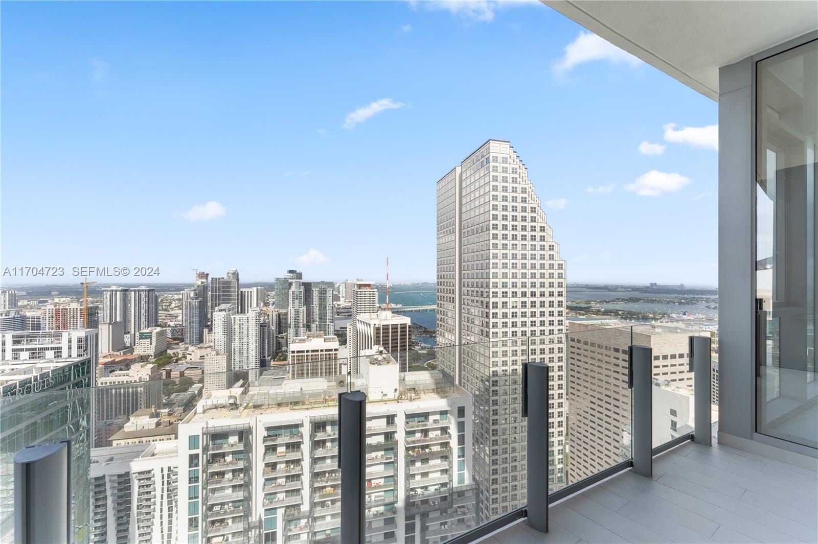 300 Biscayne Blvd Way 5209, Miami, FL 33131 photo 15