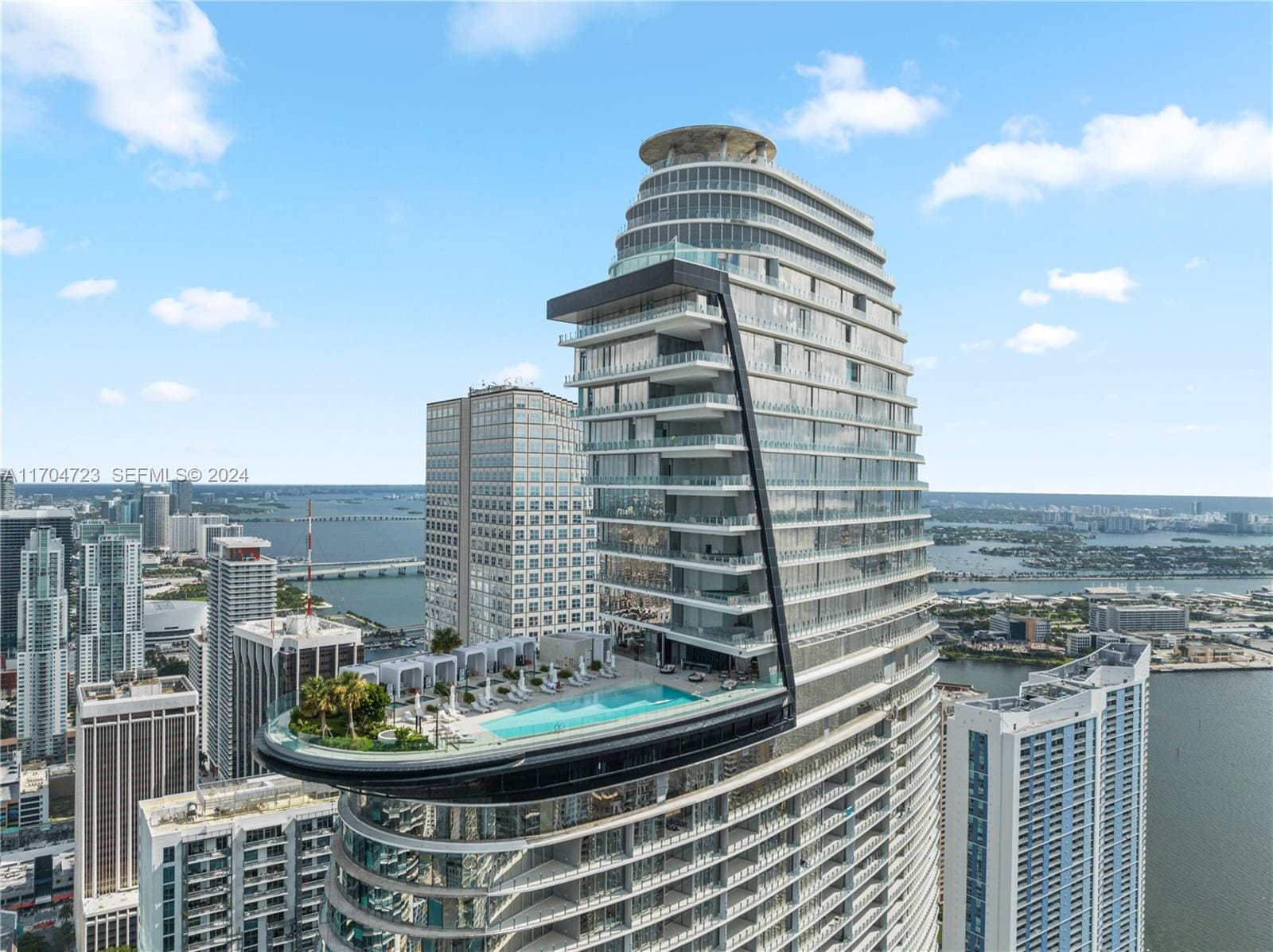 300 Biscayne Blvd Way 5209, Miami, FL 33131 photo 20