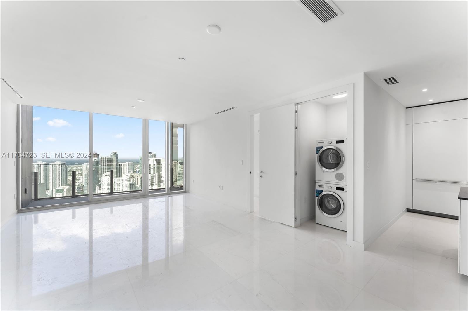 300 Biscayne Blvd Way 5209 — photo 3