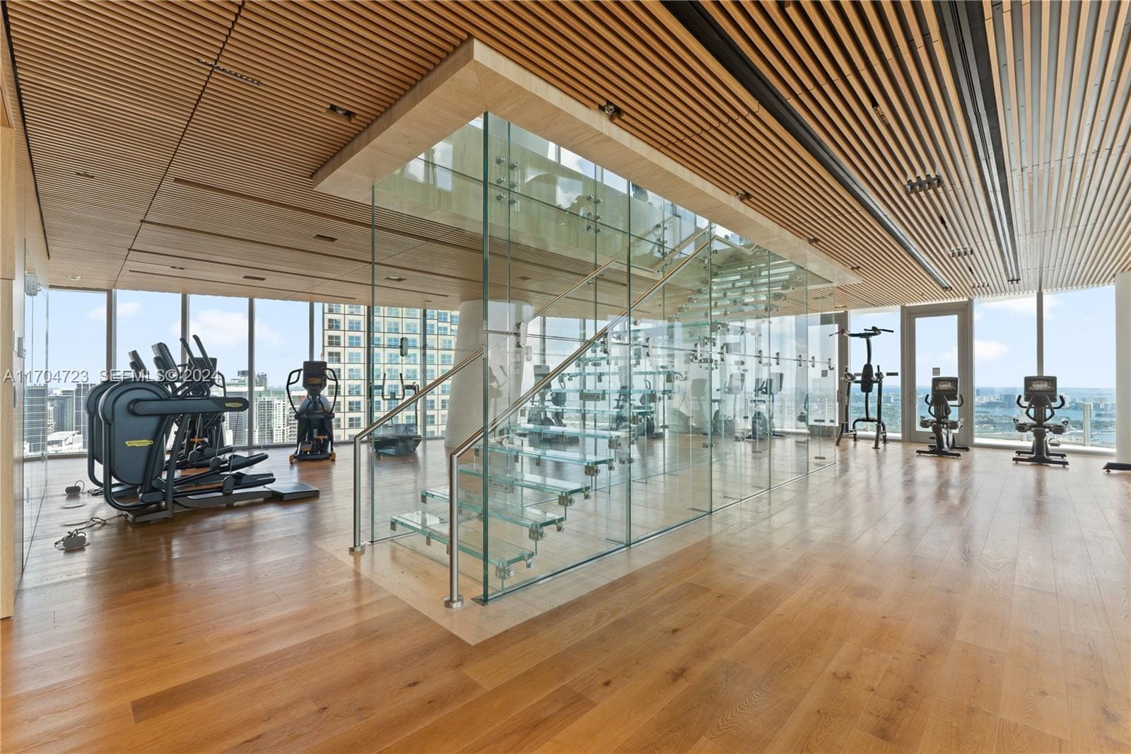 300 Biscayne Blvd Way 5209, Miami, FL 33131 photo 30