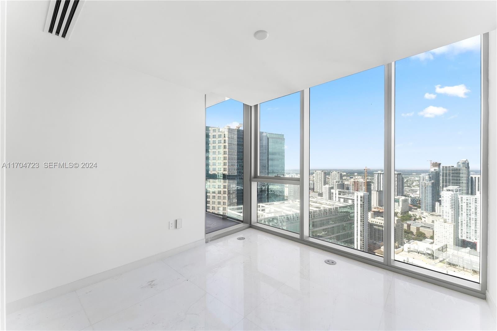 300 Biscayne Blvd Way 5209 — photo 8