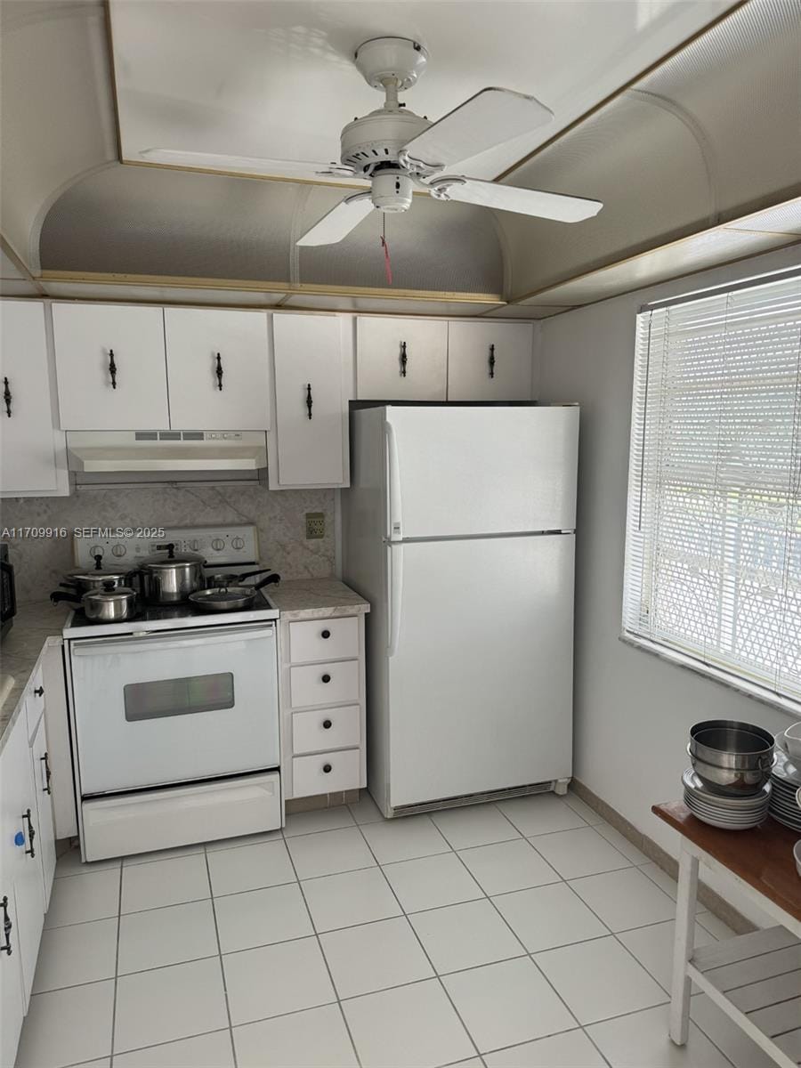 415 SE 11th Terrace 201 — photo 5