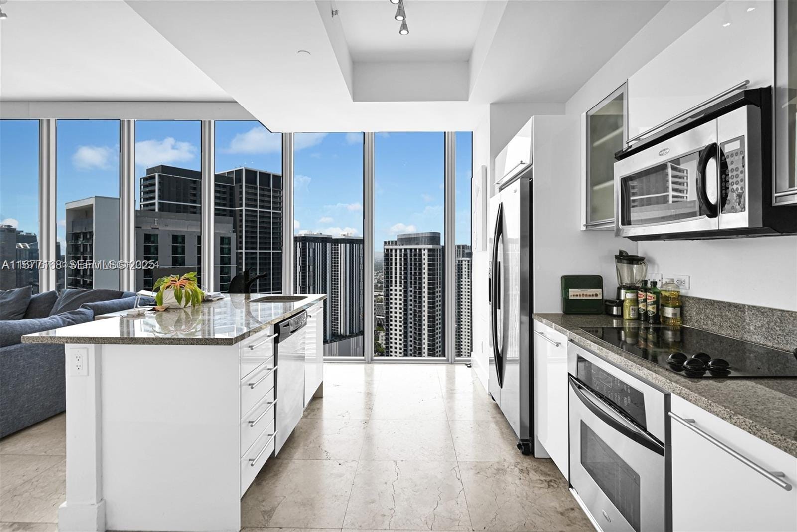 888 Biscayne Boulevard 4401, Miami, FL 33132 photo 3