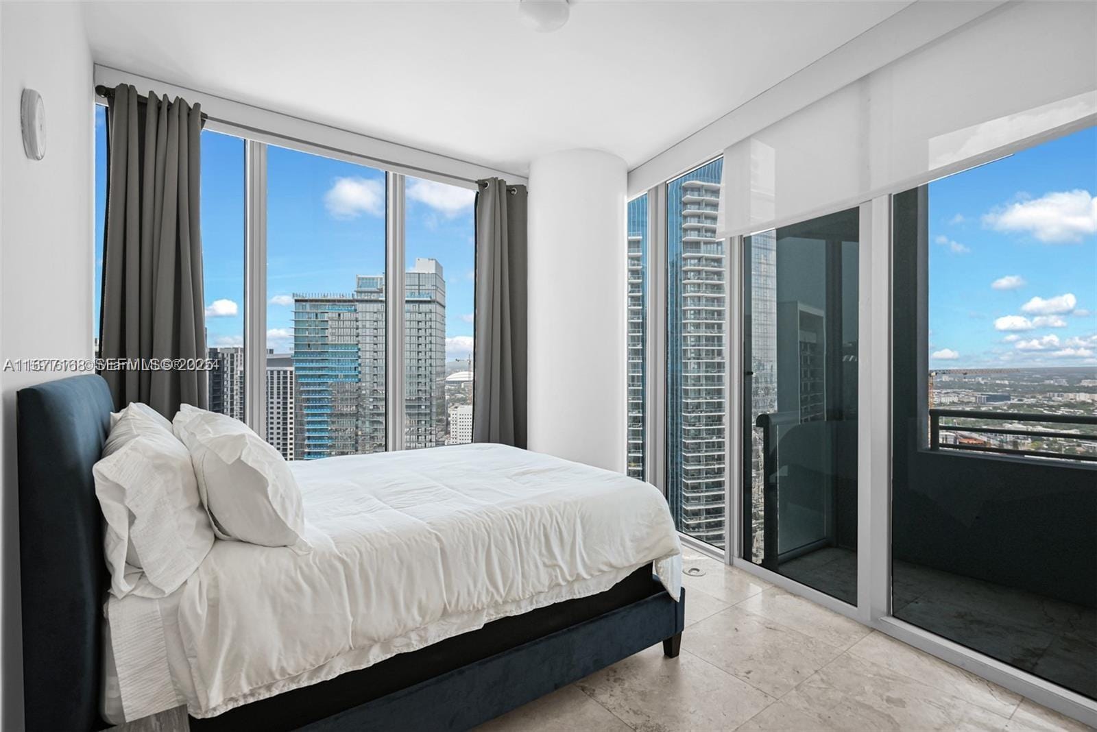 888 Biscayne Boulevard 4401, Miami, FL 33132 photo 24