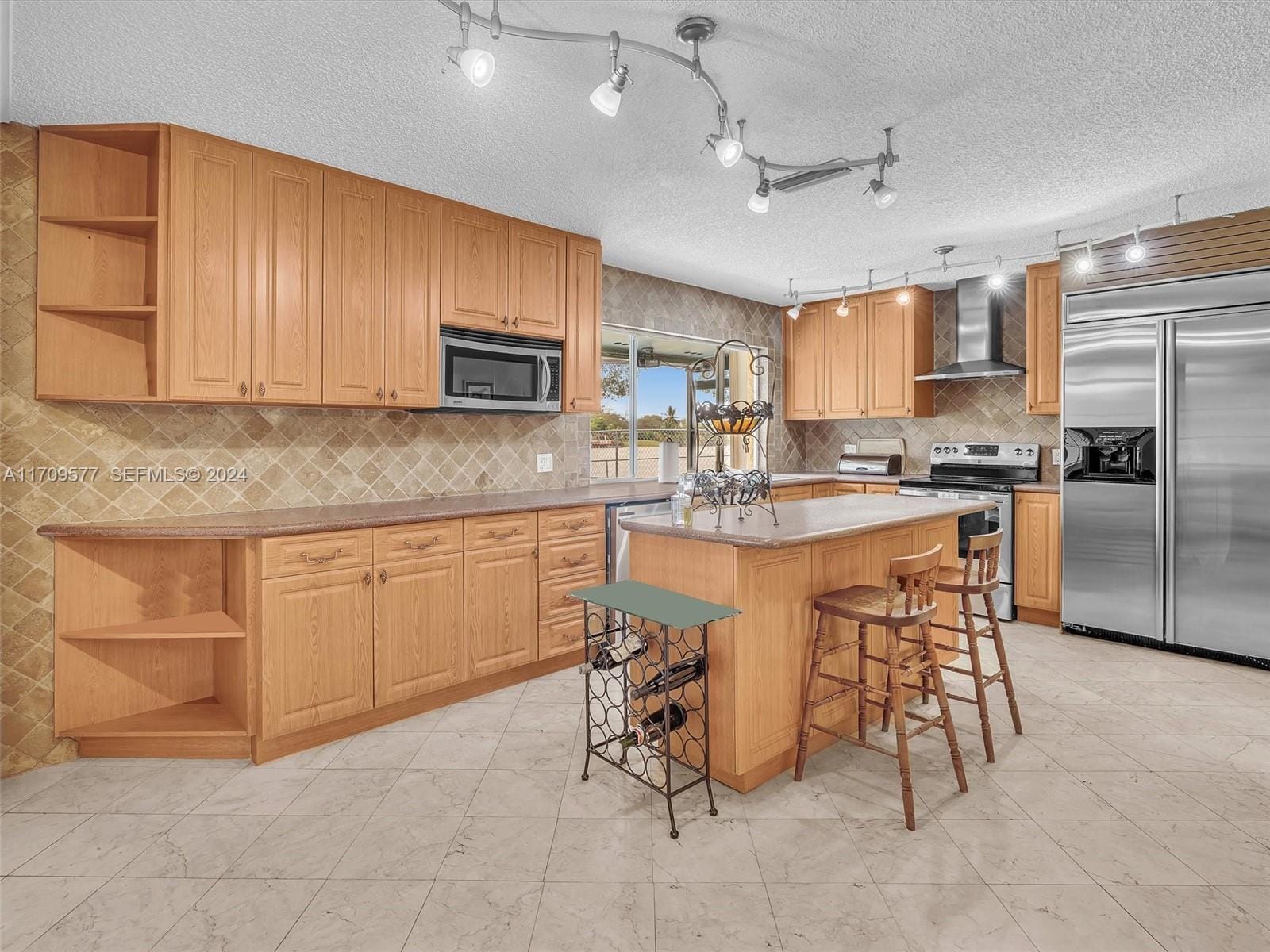 8910 NW 7th Court, Pembroke Pines, FL 33024 photo 13