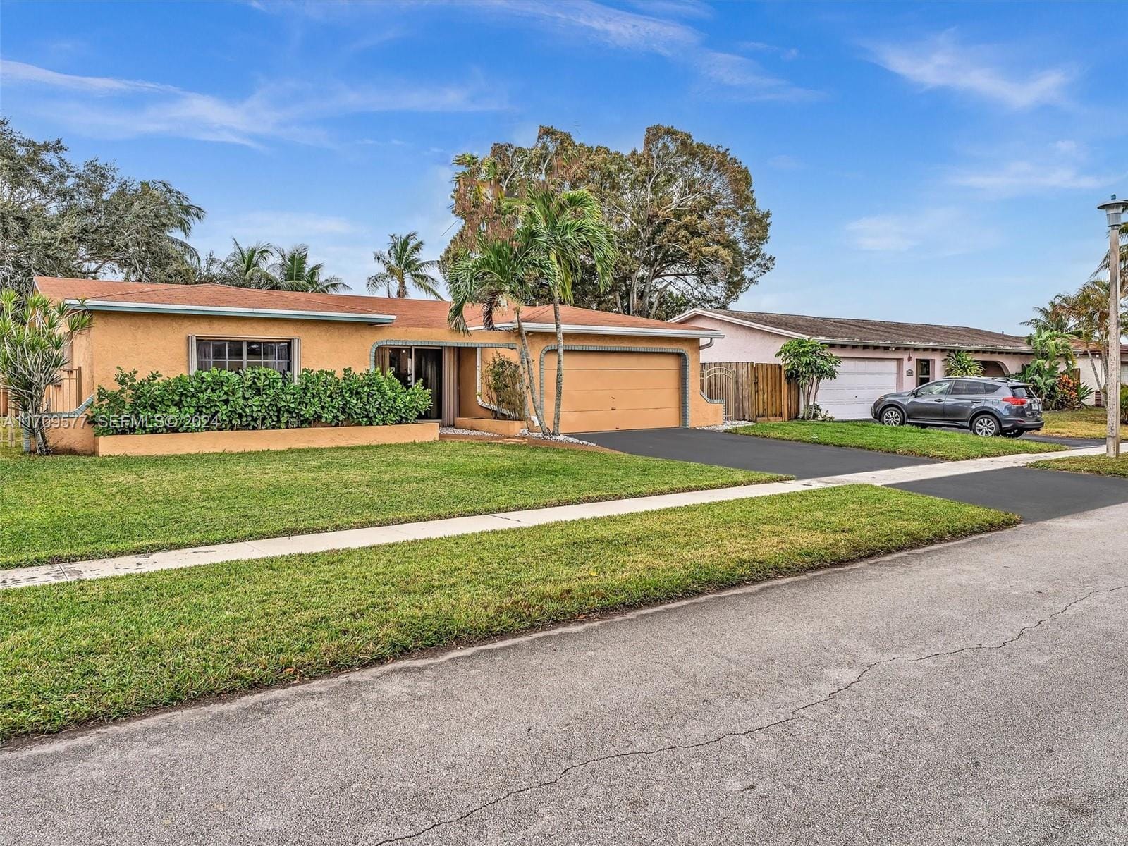 8910 NW 7th Court, Pembroke Pines, FL 33024 photo 3