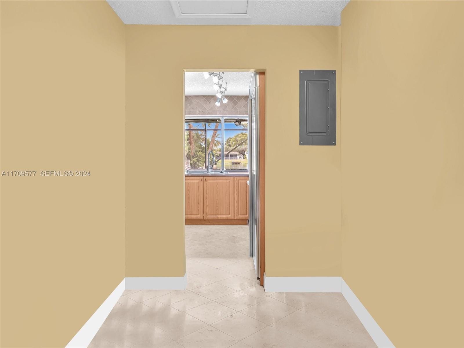 8910 NW 7th Court, Pembroke Pines, FL 33024 photo 23