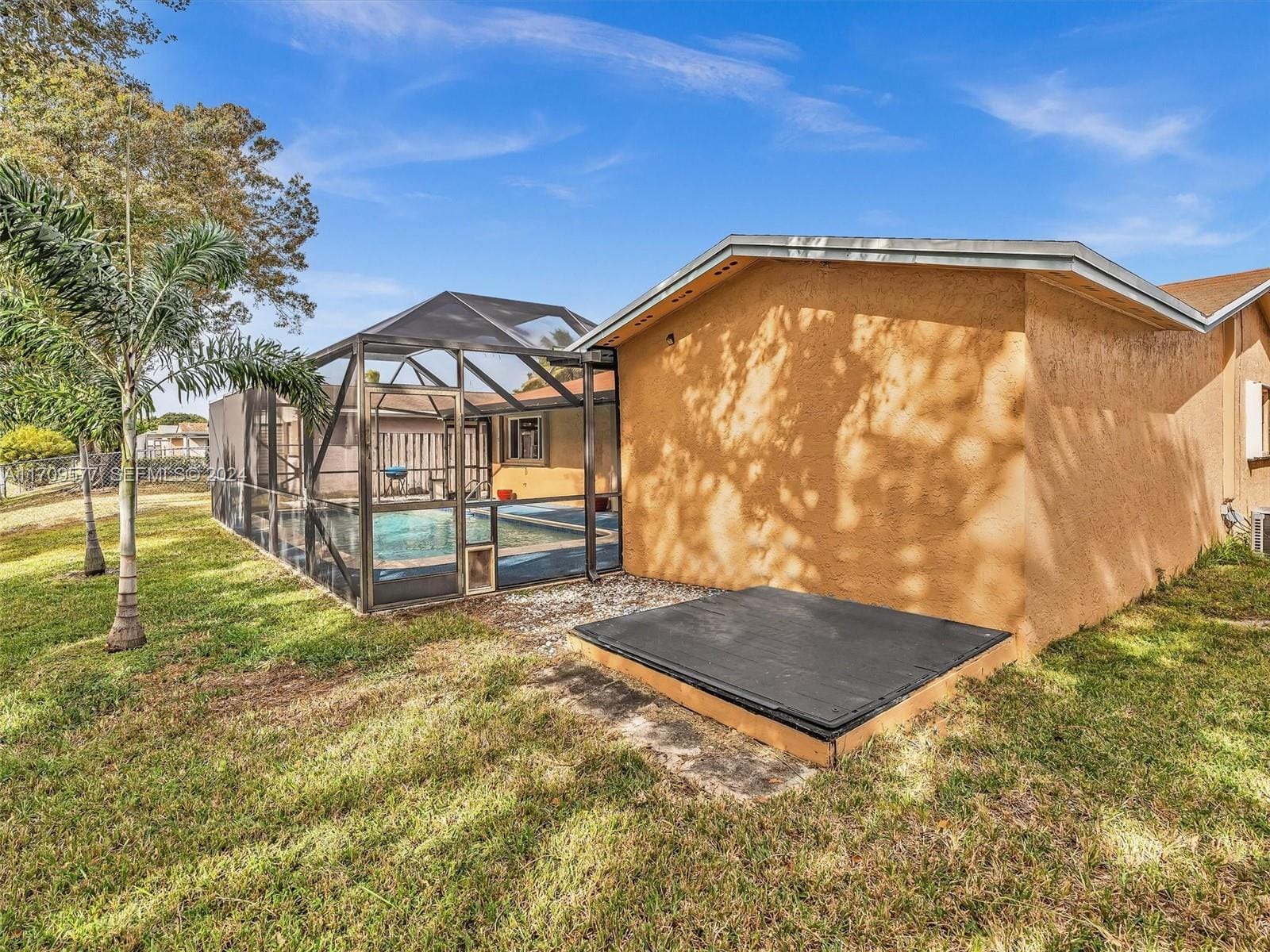 8910 NW 7th Court, Pembroke Pines, FL 33024 photo 27