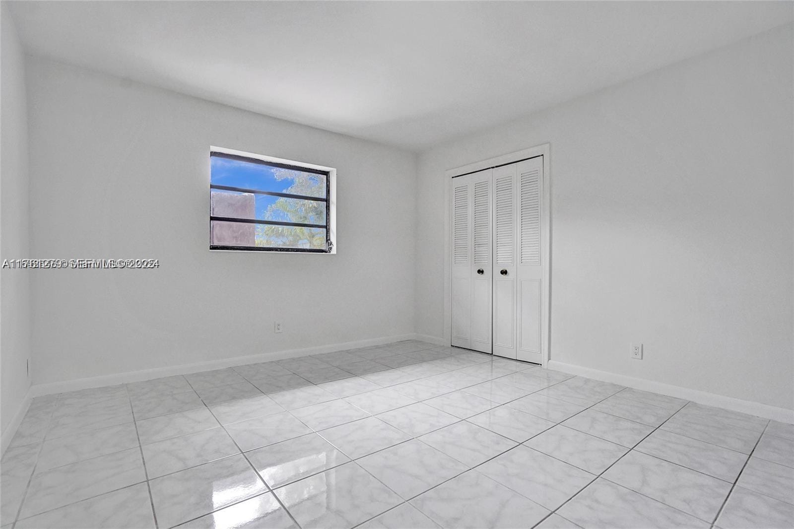 634 NE 20th Street — photo 12