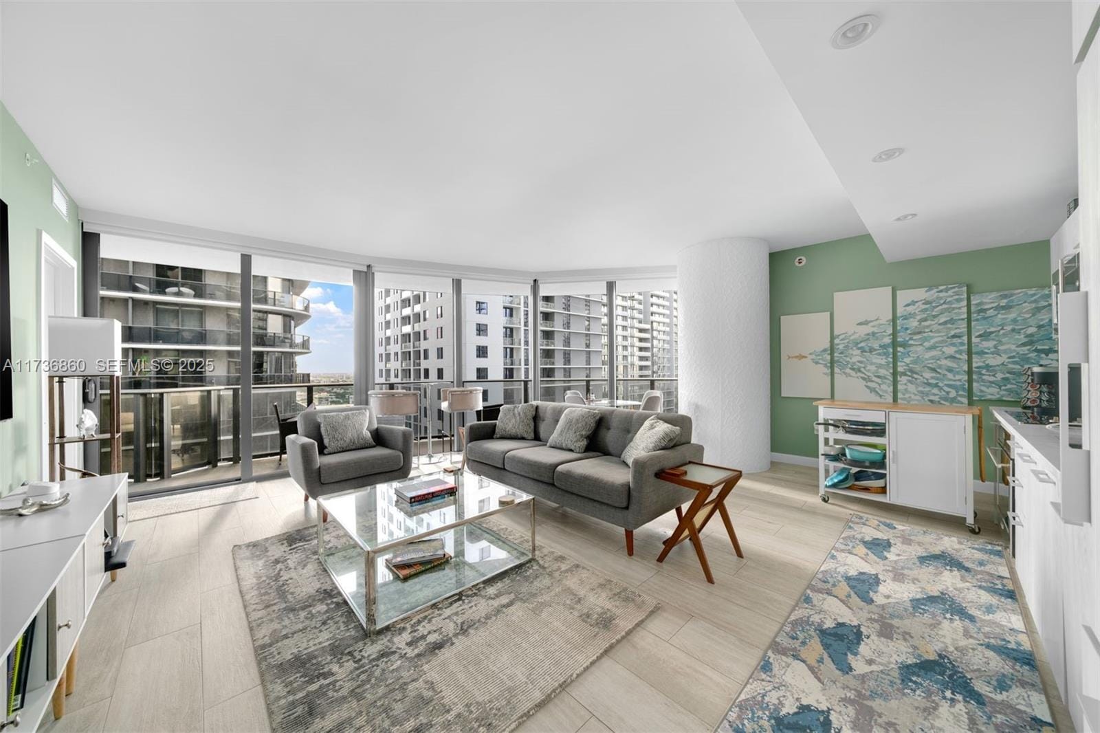 45 SW 9th Street 2608, Miami, FL 33130 photo 1