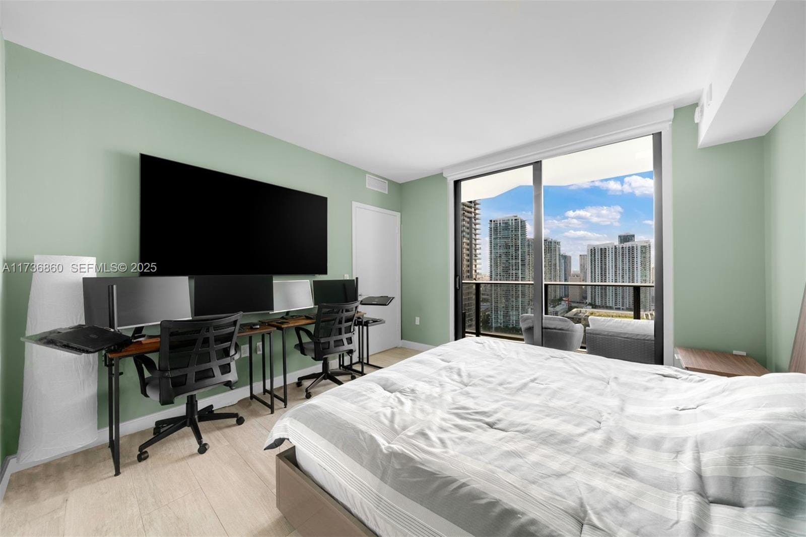 45 SW 9th Street 2608, Miami, FL 33130 photo 12