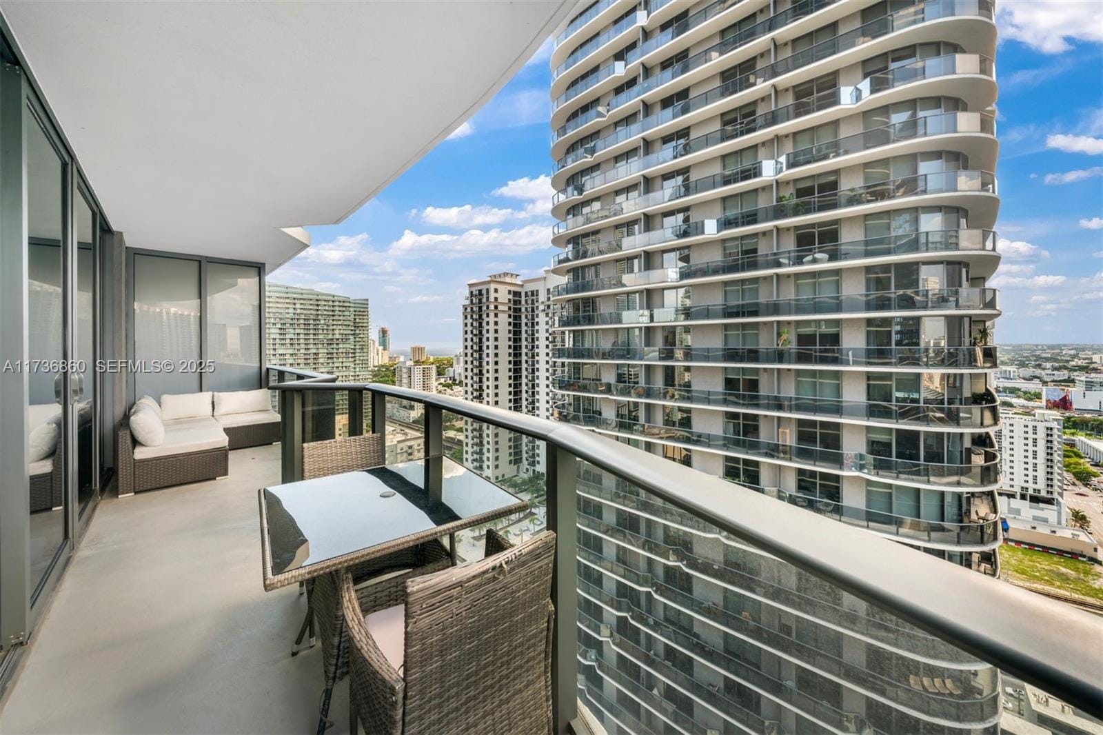 45 SW 9th Street 2608, Miami, FL 33130 photo 18