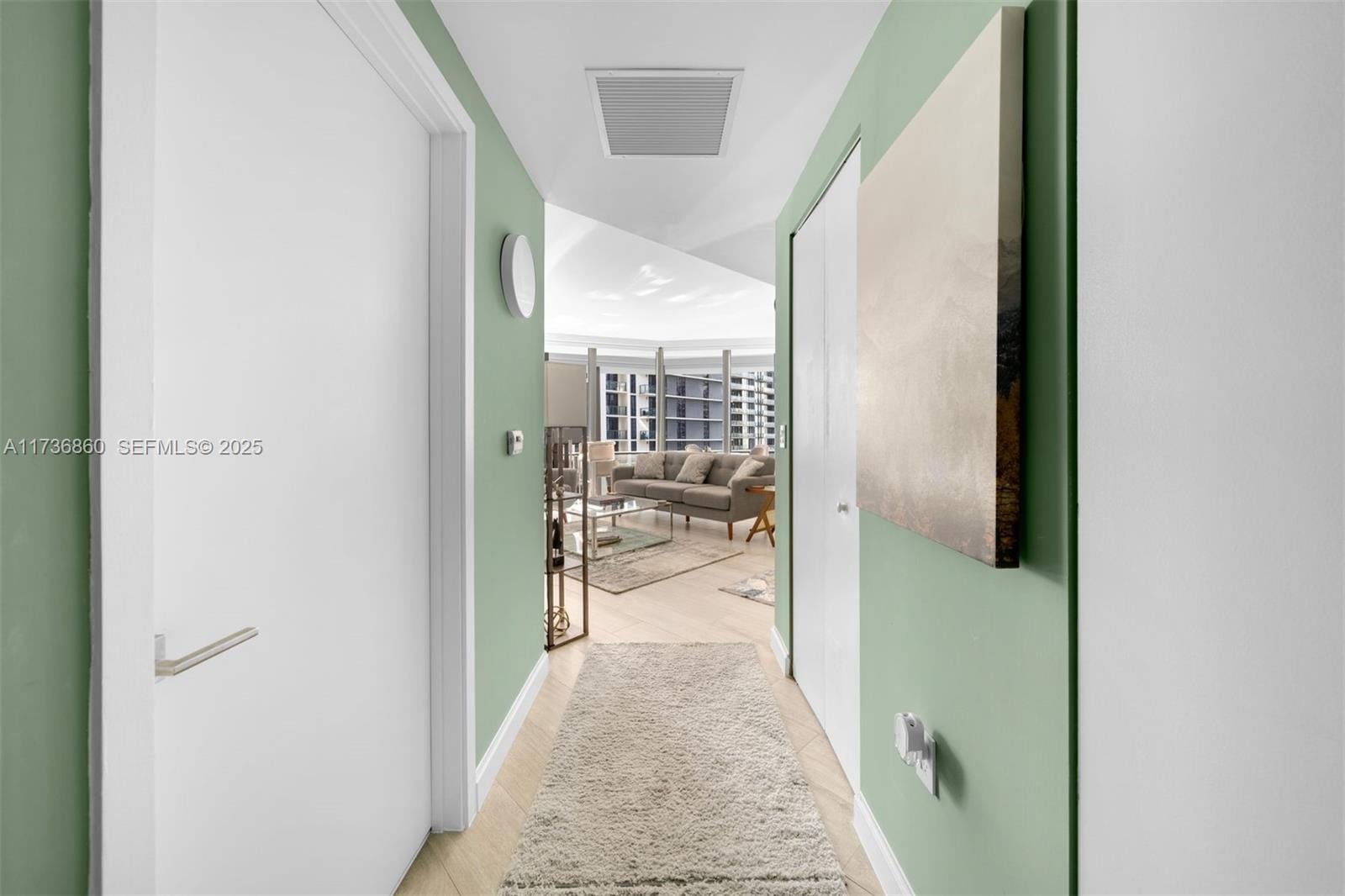 45 SW 9th Street 2608, Miami, FL 33130 photo 5