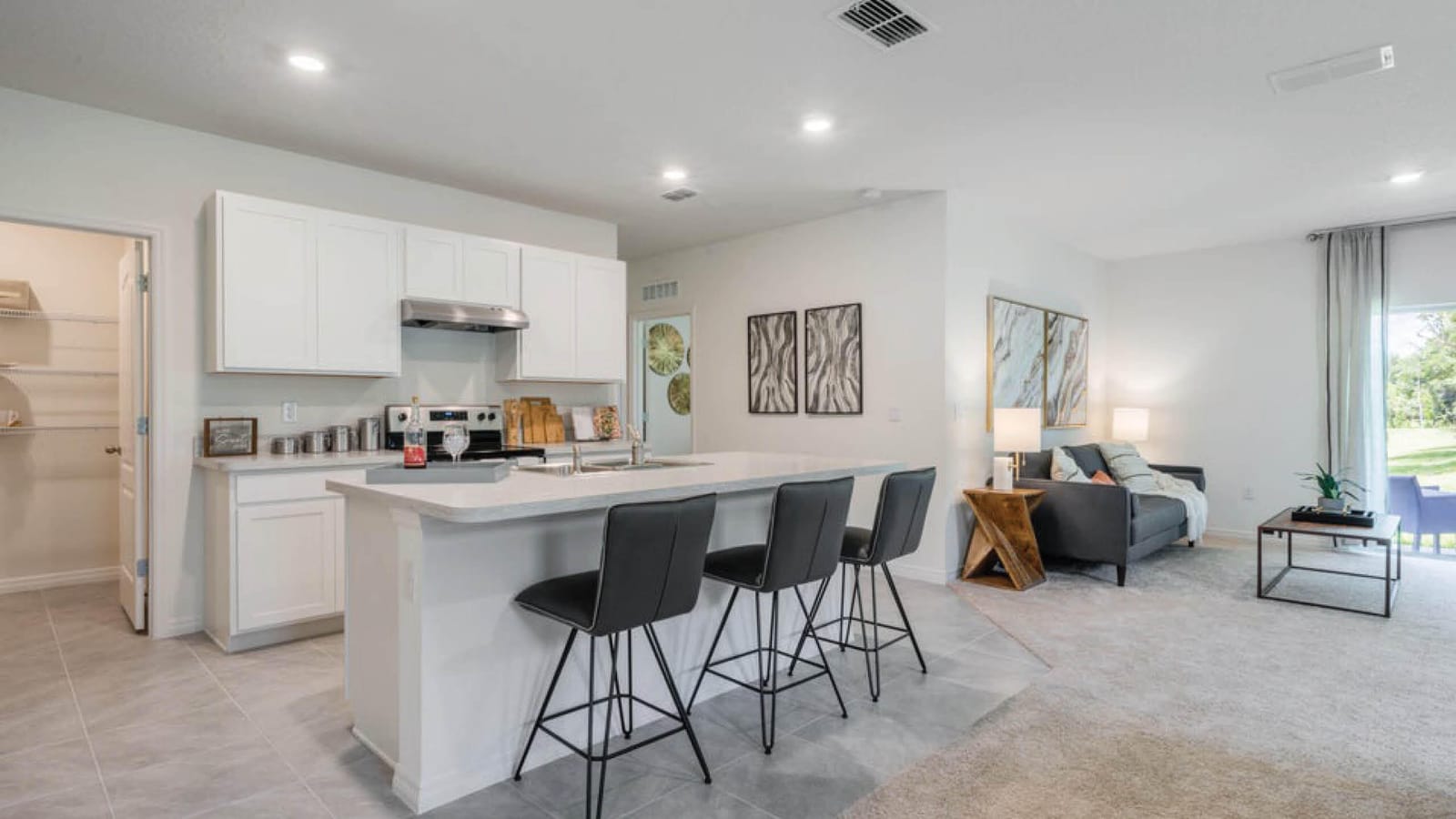 508 Seafoam Circle — photo 2
