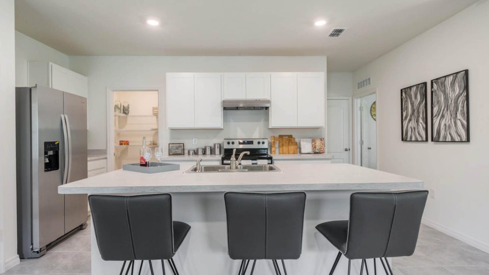 508 Seafoam Circle — photo 3