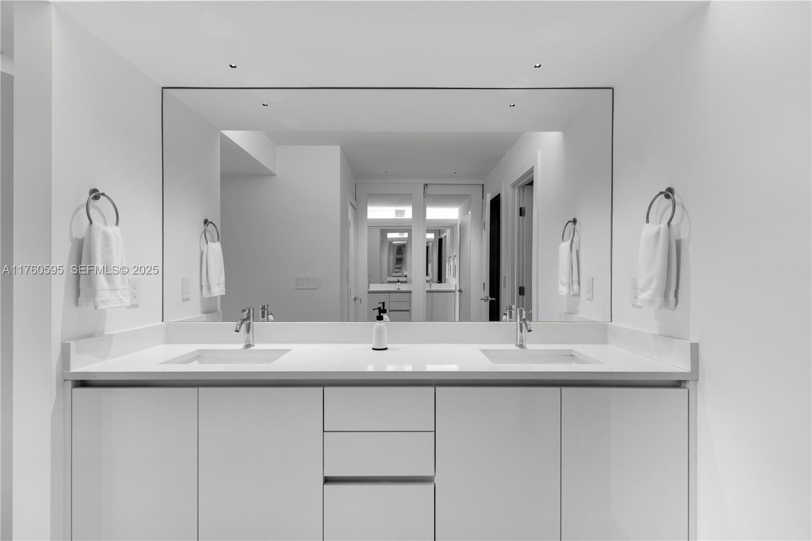 155 Ocean Ln Drive 210, Key Biscayne, FL 33149 photo 13