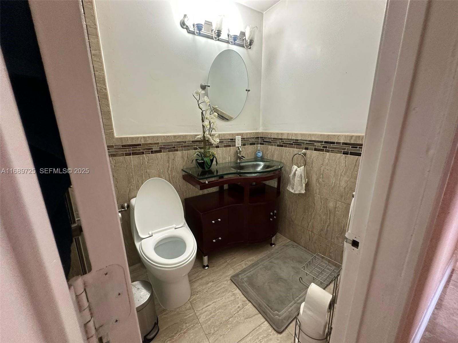 1250 W 61st Place — photo 10