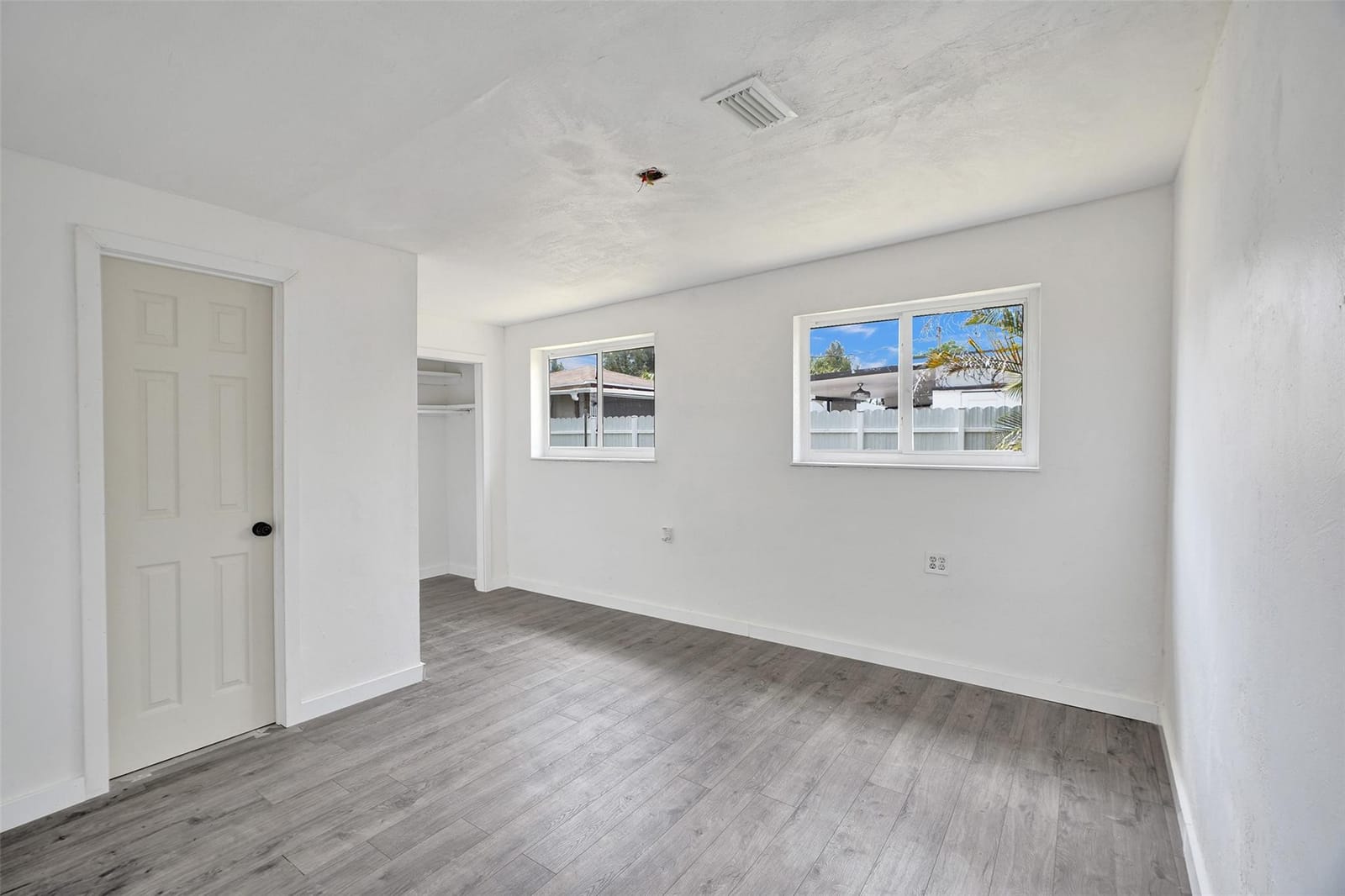 18601 NW 38th Avenue, Miami Gardens, FL 33055 photo 16