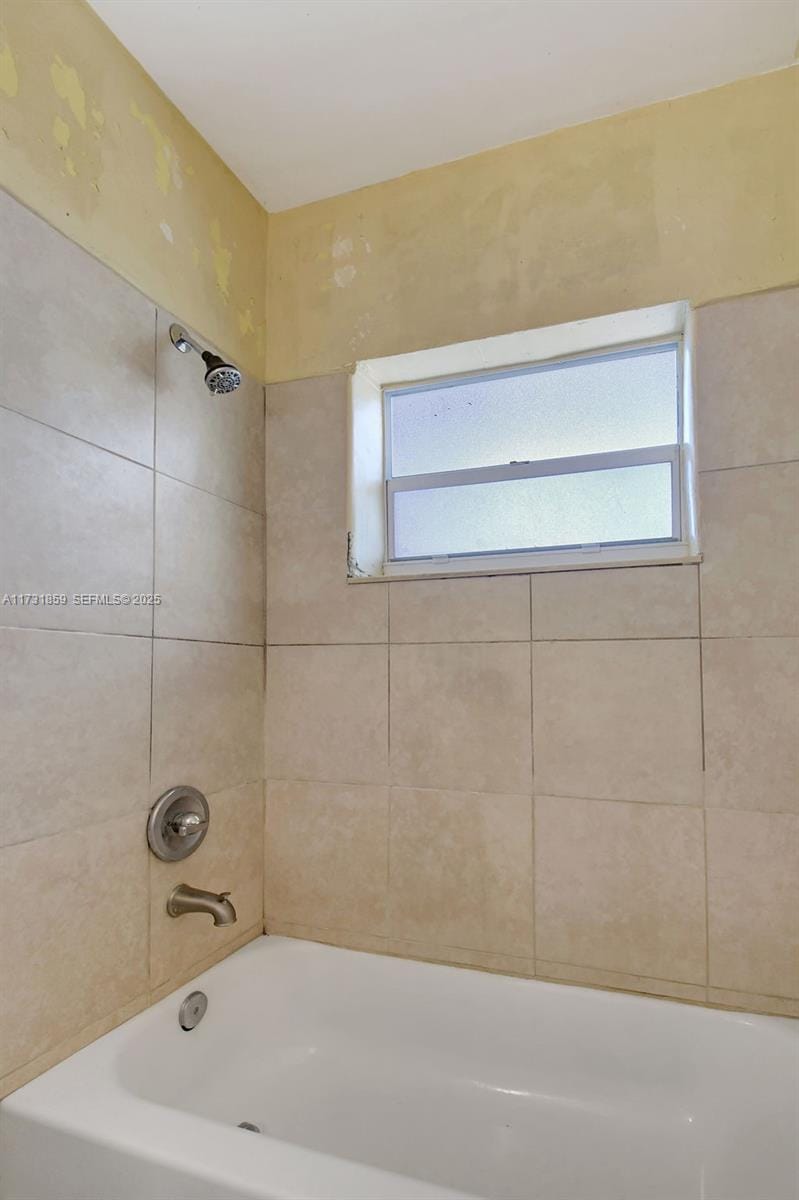 1645 NE 180th Street, North Miami Beach, FL 33162 photo 17