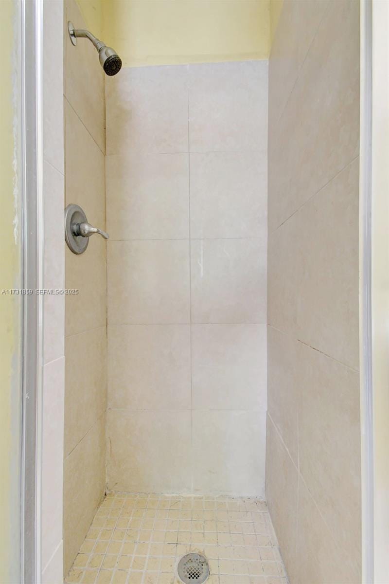 1645 NE 180th Street, North Miami Beach, FL 33162 photo 23