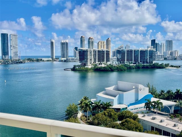 3330 NE 190th Street 1419, Aventura, FL 33180