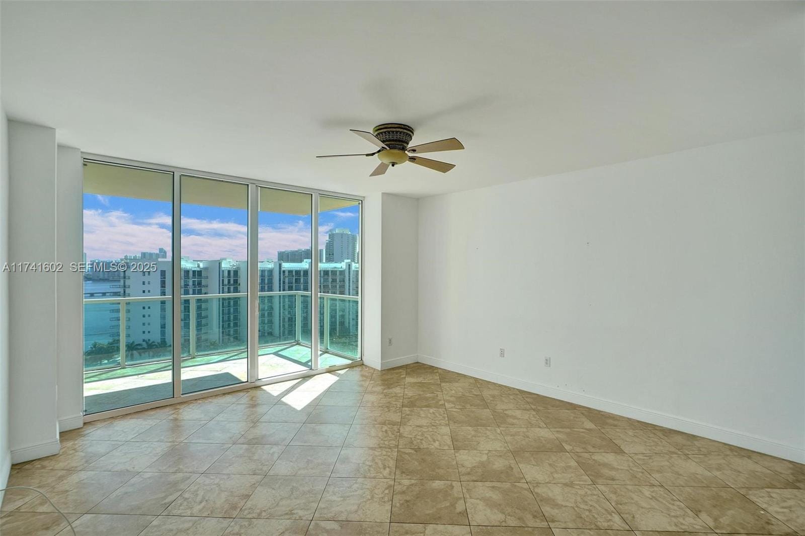 3330 NE 190th Street 1419, Aventura, FL 33180 photo 12