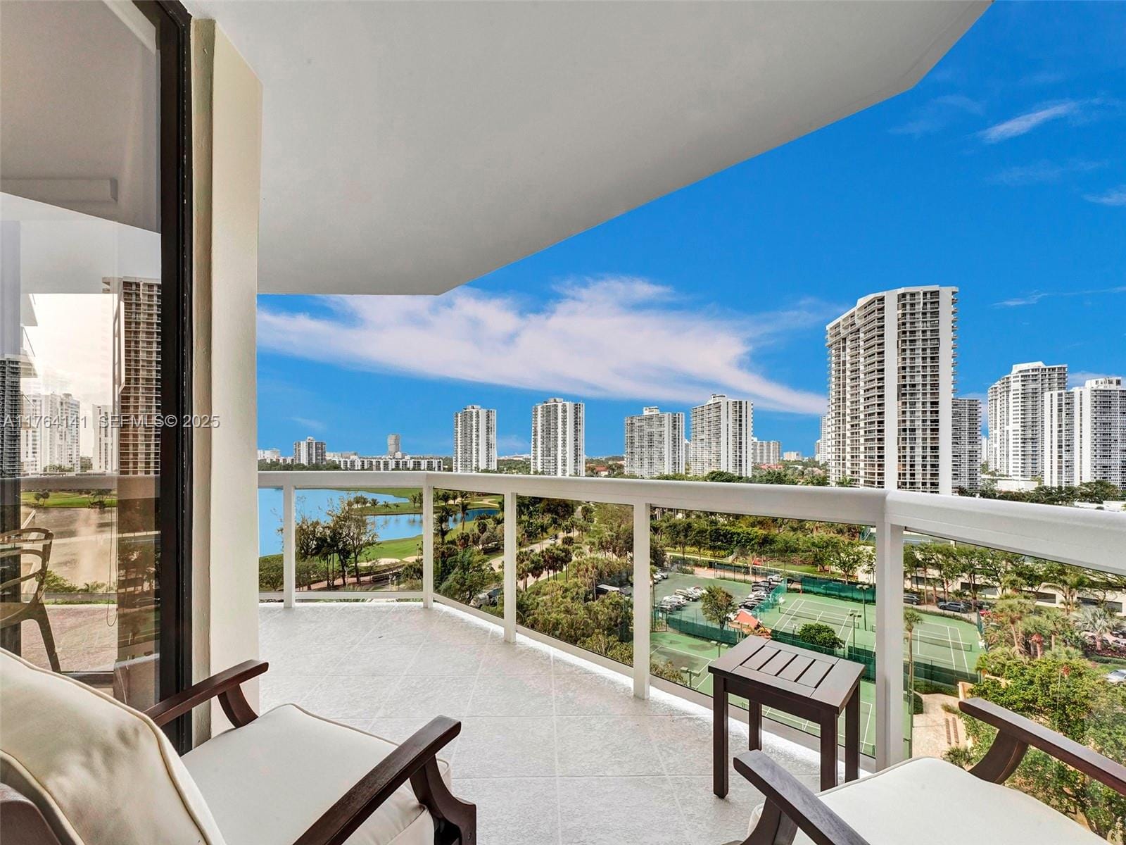 20185 Country Club Drive 909, Aventura, FL 33180 photo 6