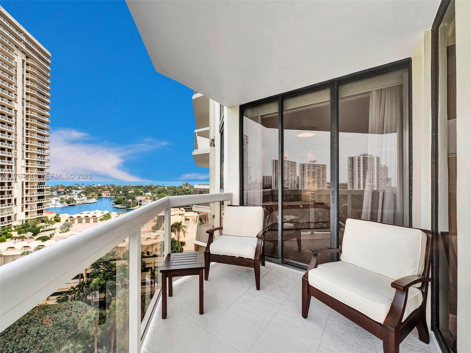 20185 Country Club Drive 909, Aventura, FL 33180 photo 7
