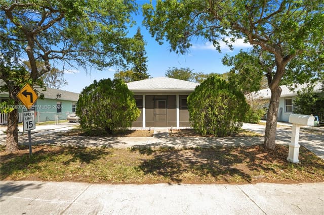 13141 SW 242nd Terrace, sold in Jordan Commons, Homestead, FL