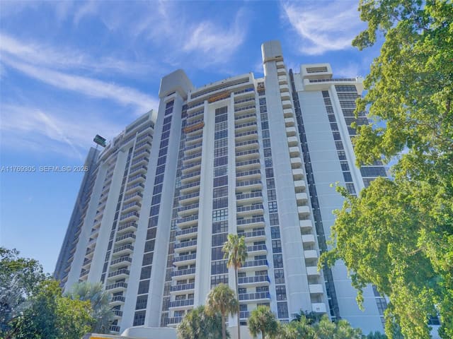 9 Island Avenue 2109, Miami Beach, FL 33139