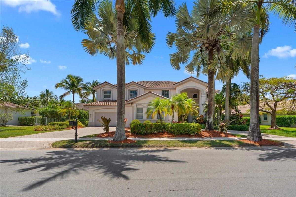 1427 Victoria Isle Drive, Weston, FL 33327