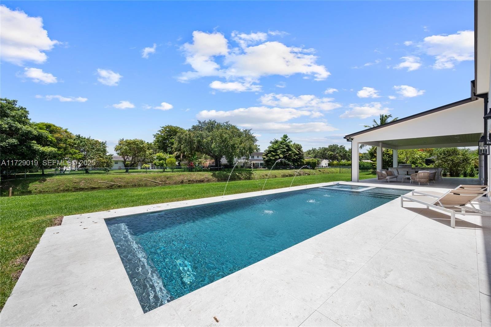 11001 SW 74th Avenue, Pinecrest, FL 33156 photo 27