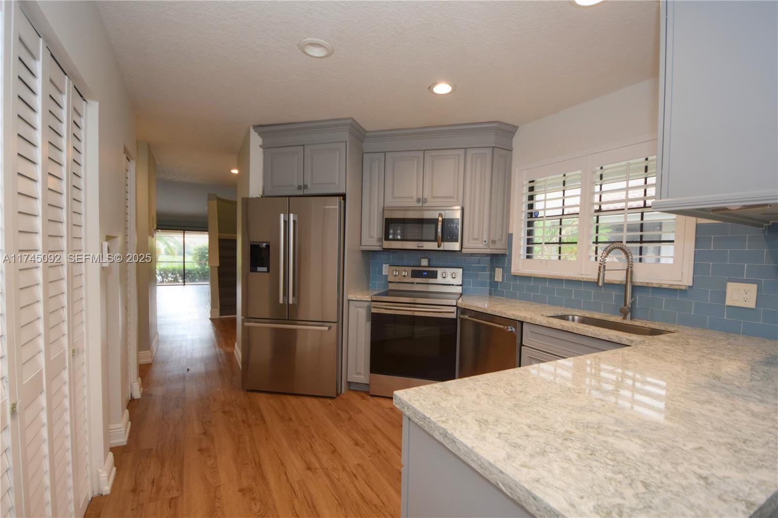 8639 Eagle Run Drive 11, Boca Raton, FL 33434 photo 22