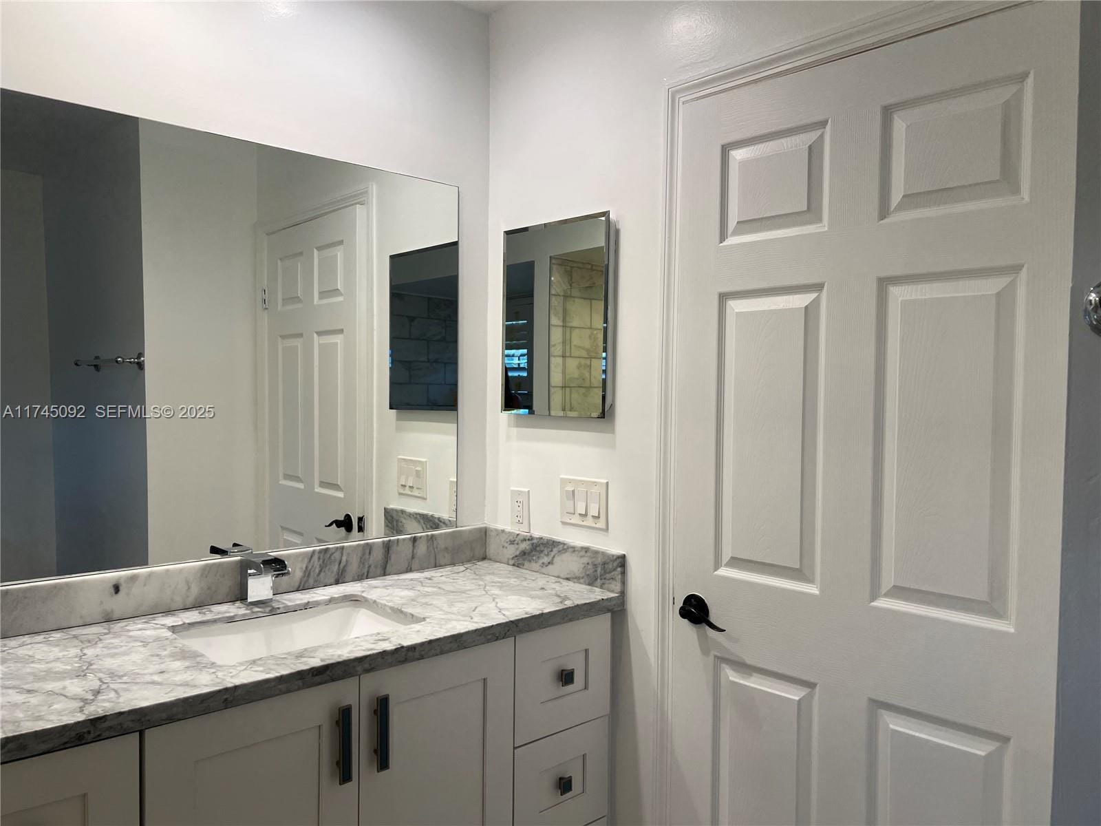 8639 Eagle Run Drive 11, Boca Raton, FL 33434 photo 4