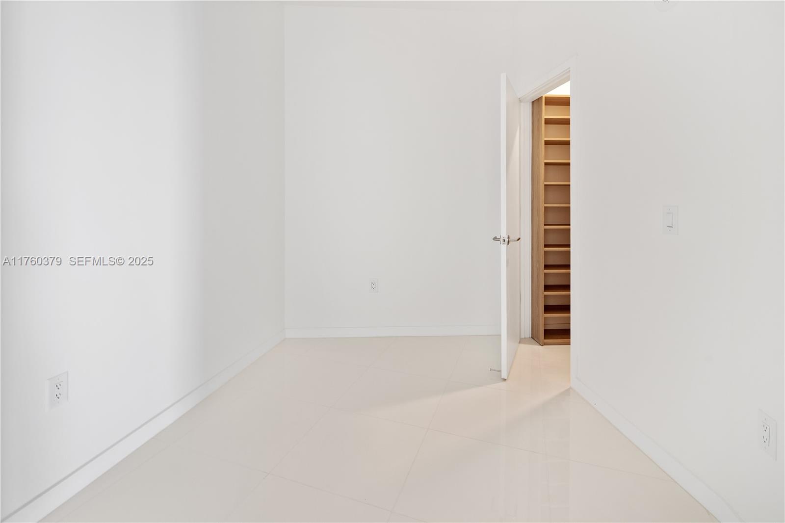 851 NE 1st Avenue 4203, Miami, FL 33132 photo 22