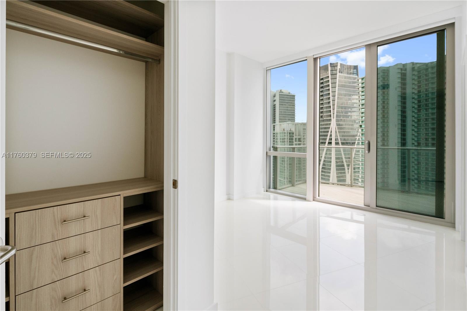 851 NE 1st Avenue 4203, Miami, FL 33132 photo 30