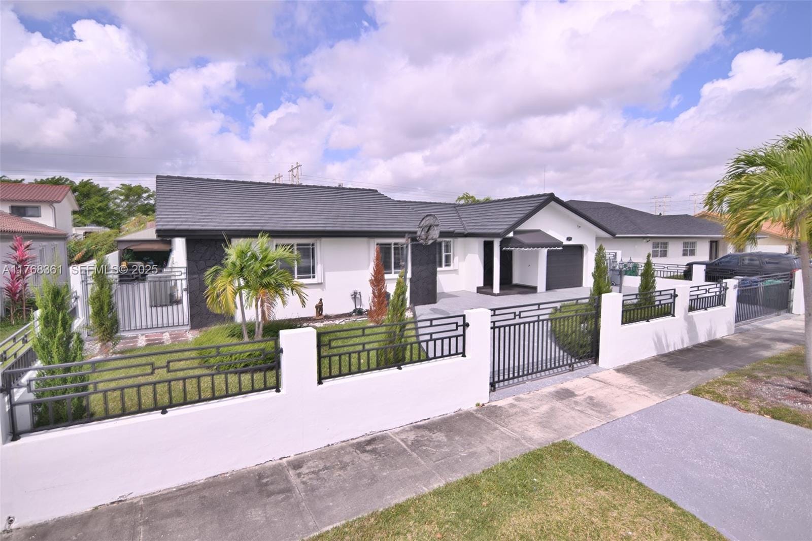 30 SW 136th Avenue, Miami, FL 33184 photo 1