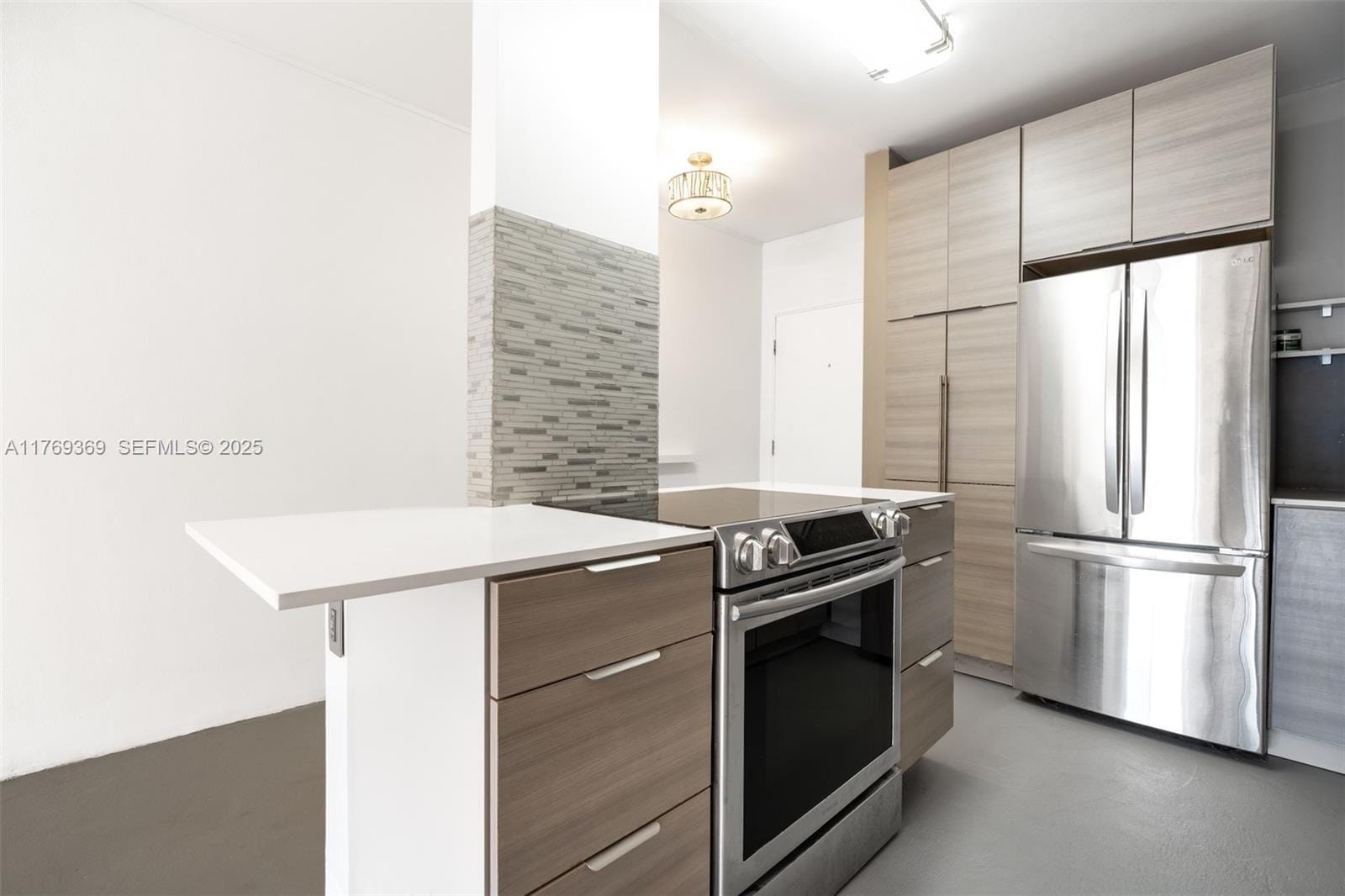2500 Diana Drive 106, Hallandale Beach, FL 33009 photo 9