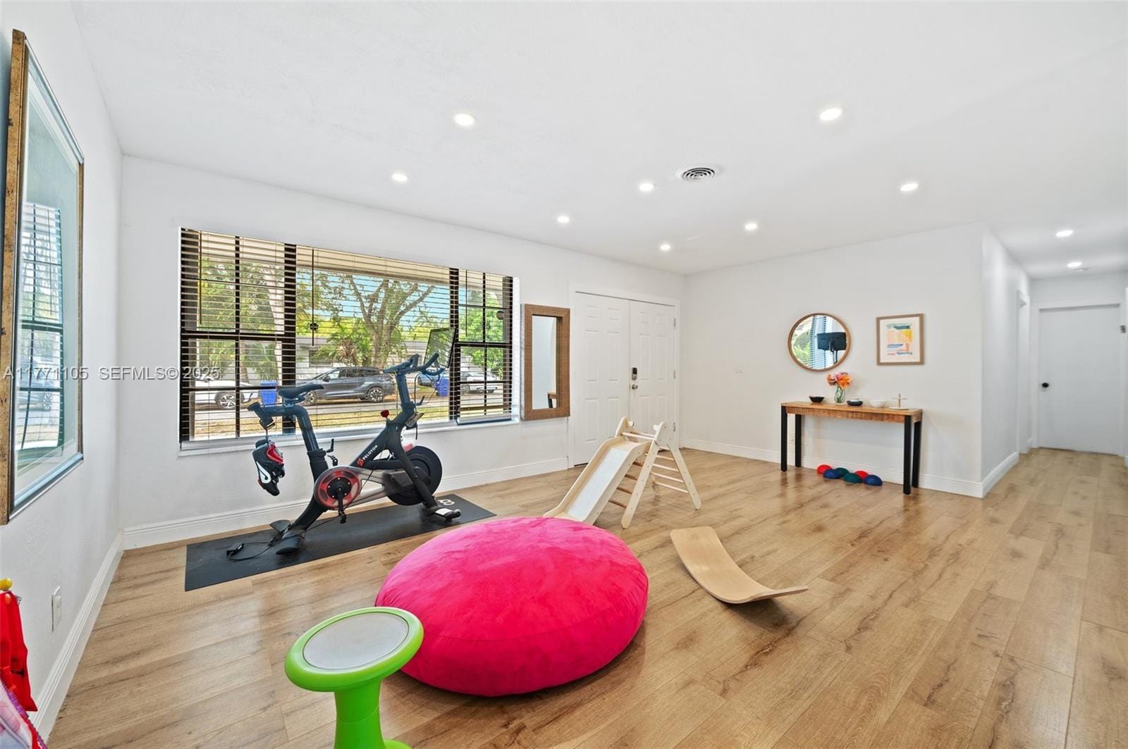 18321 NE 7th Court — photo 8