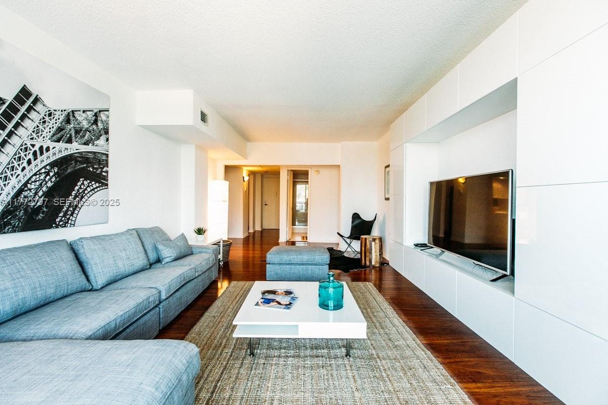 19370 Collins Avenue 326 — photo 3