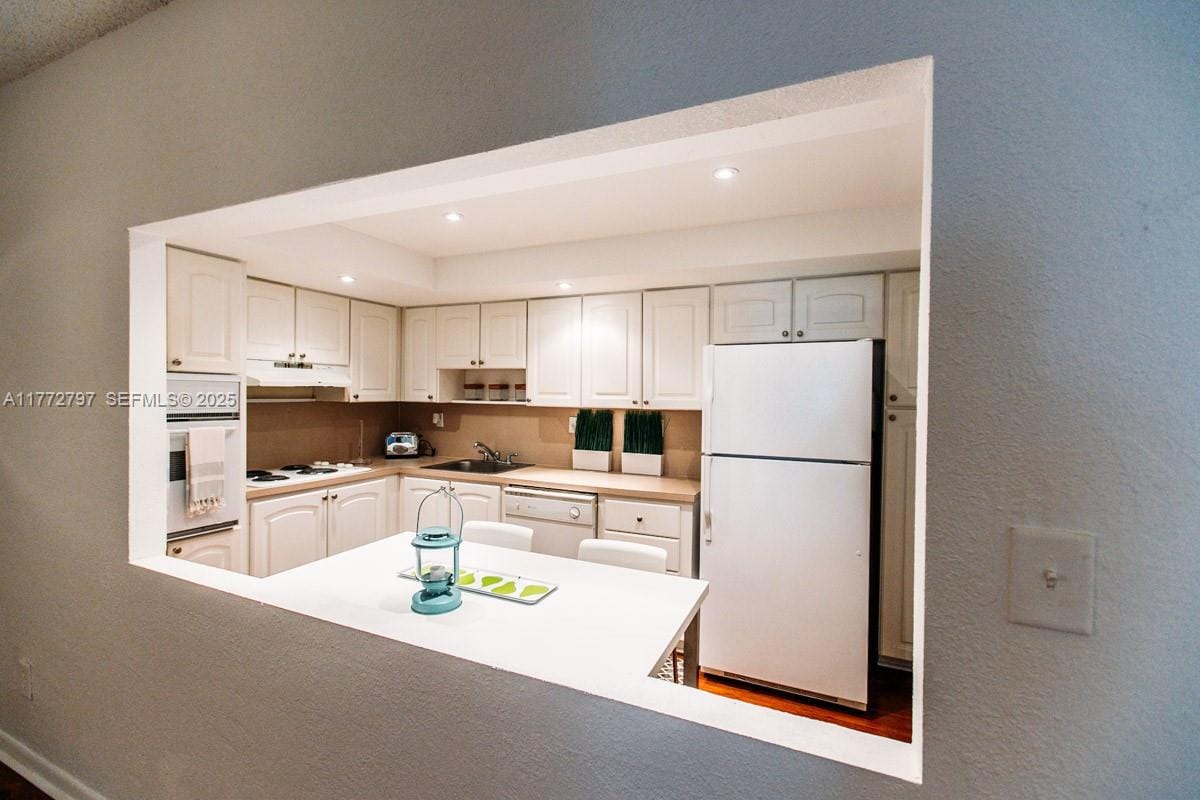 19370 Collins Avenue 326 — photo 8